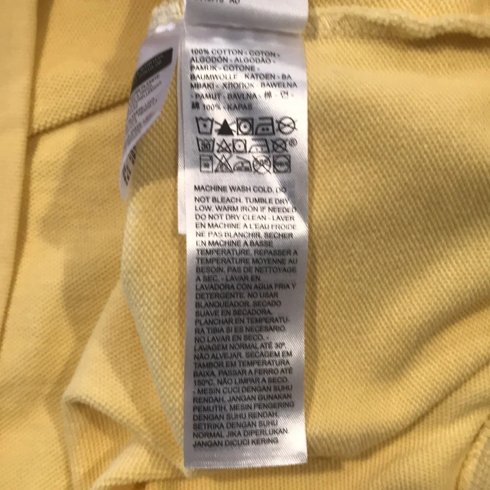 Yellow Levi’s Hoodie L. Bought In Iceland (Suitcase Lost ☹️). NWT. - Picture 5 of 5